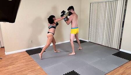 GGE31 - HOTSTUFF HOLLIE VS GARRICK (full) (boxing)