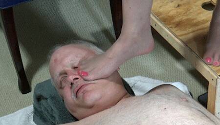 Head, Face, and Throat Trample #8 in Sheer Nylons - FULL HD 1080p WMV