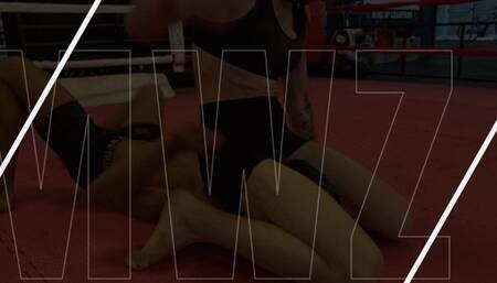 ITALIAN MUSCLE DOMINA in 4K!