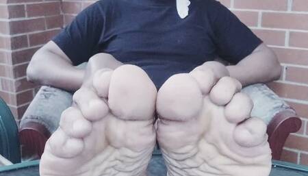 I show my soft soles in underwear (Alt. version) (2025)