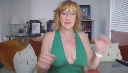 372 Giantess You are a bug