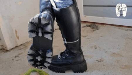 Poor electrical Railway