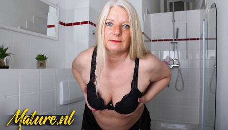 German Mature Rosella Plays with Herself in the Shower