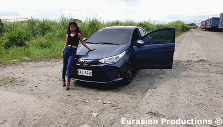 283 - Jessa revving Vios before downtown