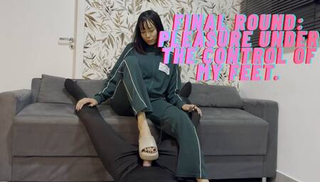 Squid Game - The game will be: Footjob