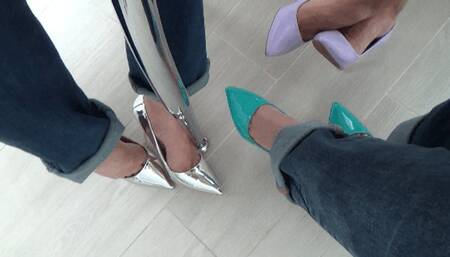 IN THE CAFE UNDER THE TABLE (shp)