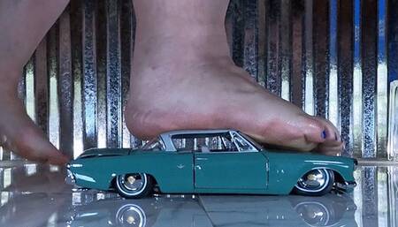 Bruen Hilde Crushes 53 Studebaker