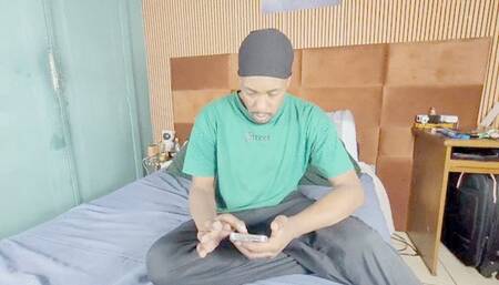 LICKING A BIG NECK - BY BOB OKORO AND GILBERTO DIAS - CLIP 1