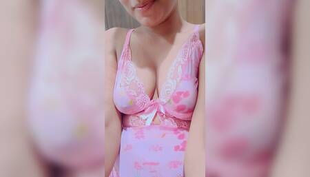 Hot chubby girlfriend sat on my penis and started rubbing her pussy