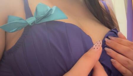 Get ready for bed with busty mom