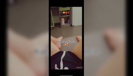 Pretty Kabyle with her pink masturbates solo