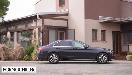 Vary Your Partners, Keep the Flame Alive