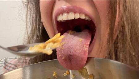 Unaware Vore in Cereal (4K)