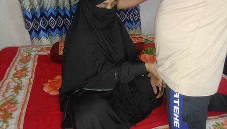 Muslim Teen in Burka Sucks Stepbrother's Dick and Gets Fucked Sex Homemade Wife Fucking Blowjob Hard