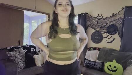 Vacation Clothes Try-On Roleplay