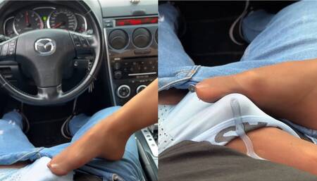 Footjob in pantyhose at maximum speed WMV