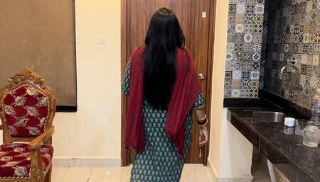 Indian Desi Village Bhabhi Seduced & Fucked (hindi Audio)