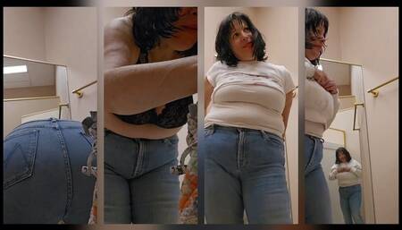 Snacks in The Fitting Room Pop up