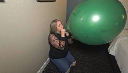 Kneeling Floor Inflation: Massive Green Balloon B2P