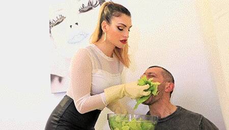 MISTRESS ISIDE - OVERFLOW FEEDING mobile version