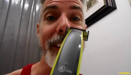 Teaching You to Shave - Daddy Giant 8
