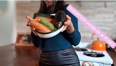 A salad inside my pussy