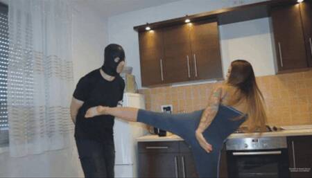 Kicks From Head To Knees (wmv)