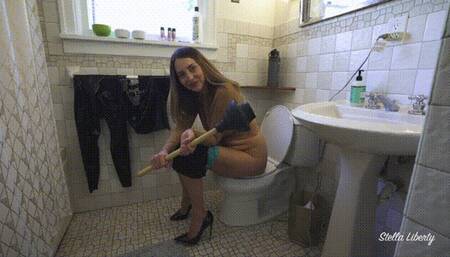 Plunger Slave - 4k mp4